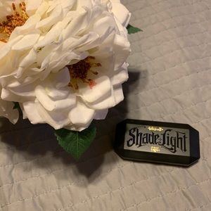 Kay Von D shade and light